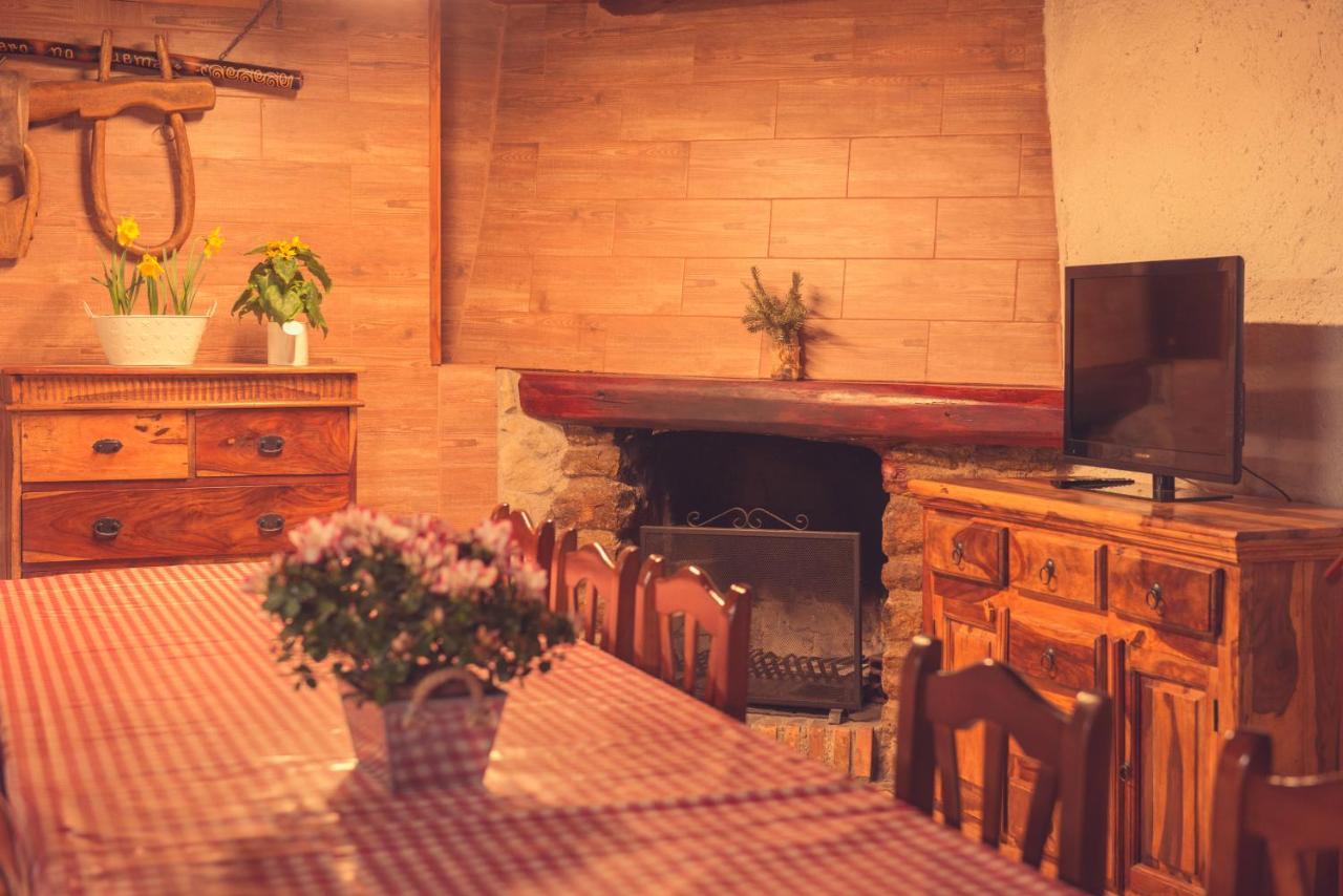 Complex Rural Caubet Farm stay