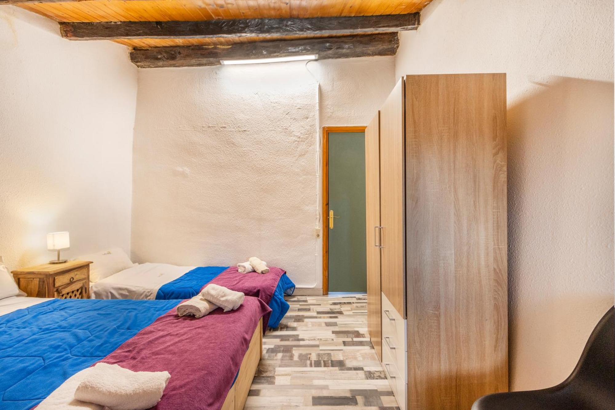 Complex Rural Caubet Farm stay Berga
